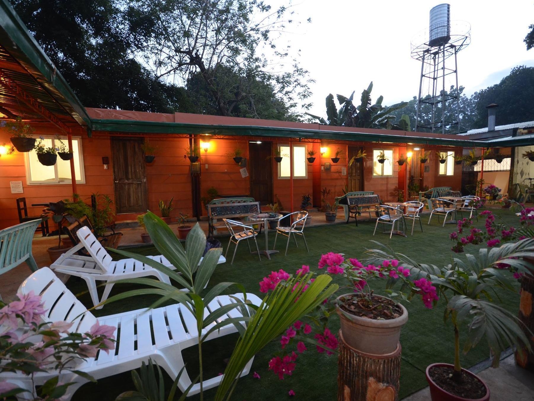 Airportside Inn Puerto Princesa Exteriör bild