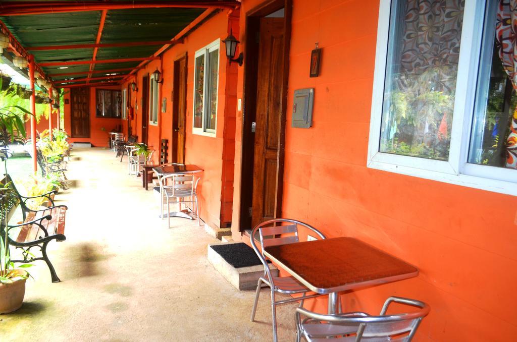 Airportside Inn Puerto Princesa Exteriör bild