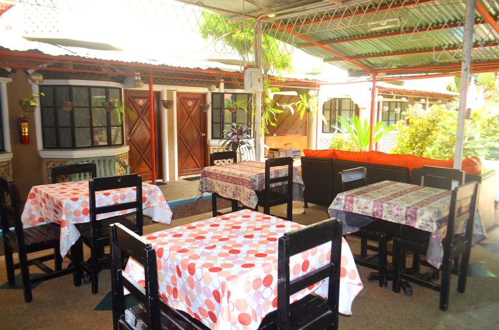 Airportside Inn Puerto Princesa Exteriör bild