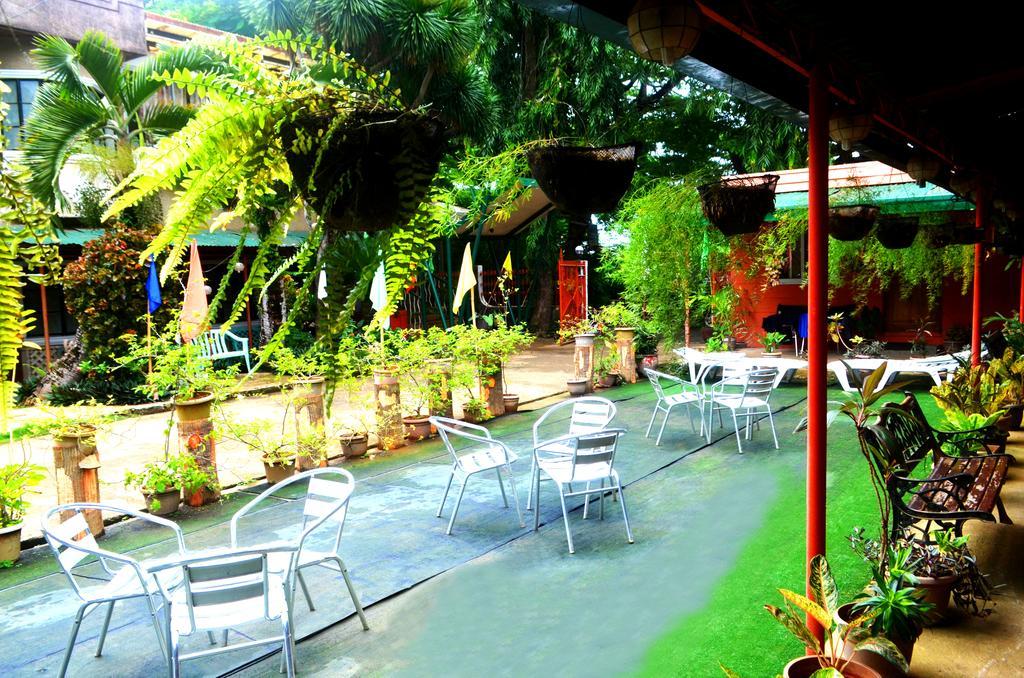 Airportside Inn Puerto Princesa Exteriör bild