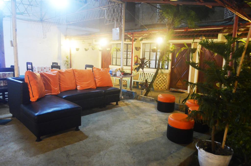 Airportside Inn Puerto Princesa Exteriör bild