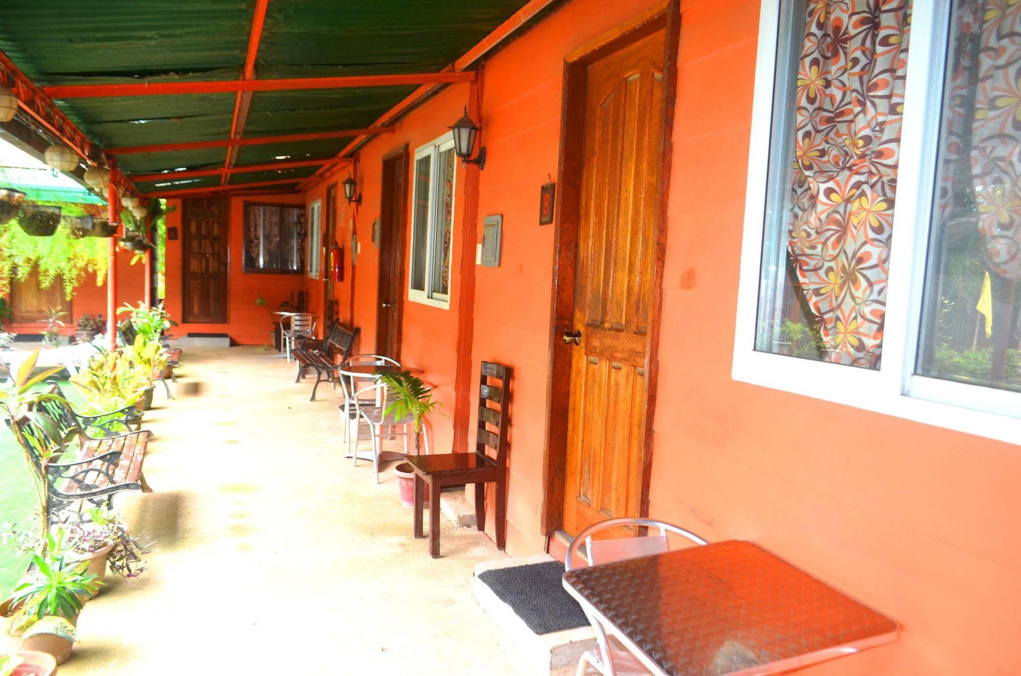 Airportside Inn Puerto Princesa Exteriör bild
